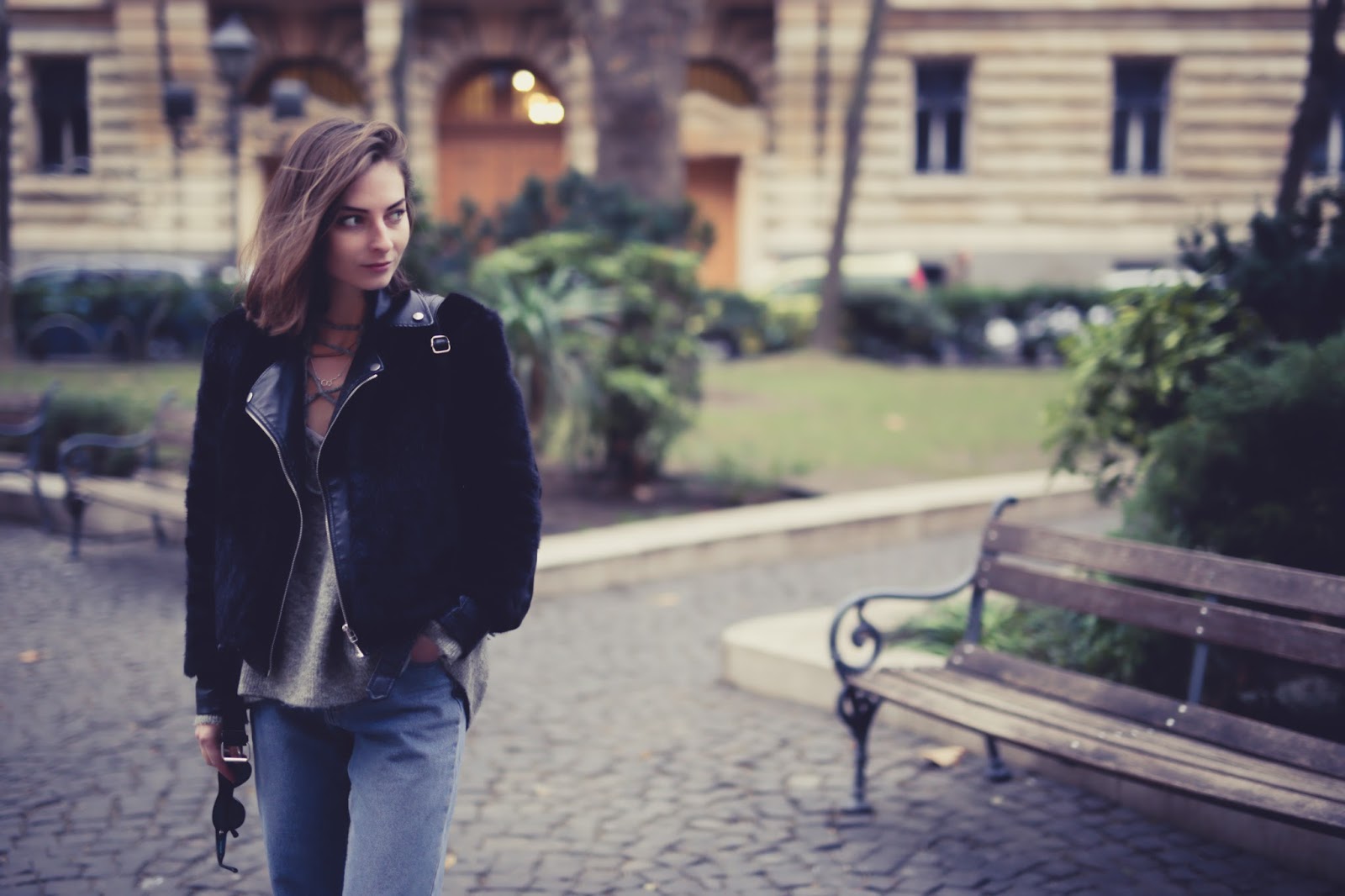 HOW TO WEAR YOUR LEATHER JACKET IN WINTER What Vero Wears